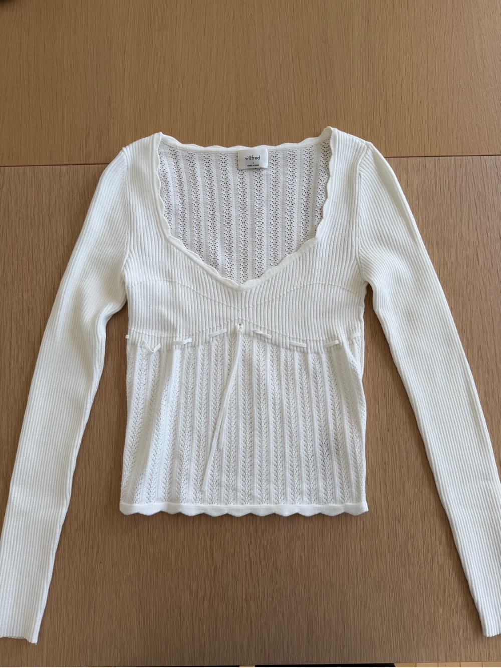 Wilfred Cream Scalloped Scoop-Neck Long Sleeve Knit Top